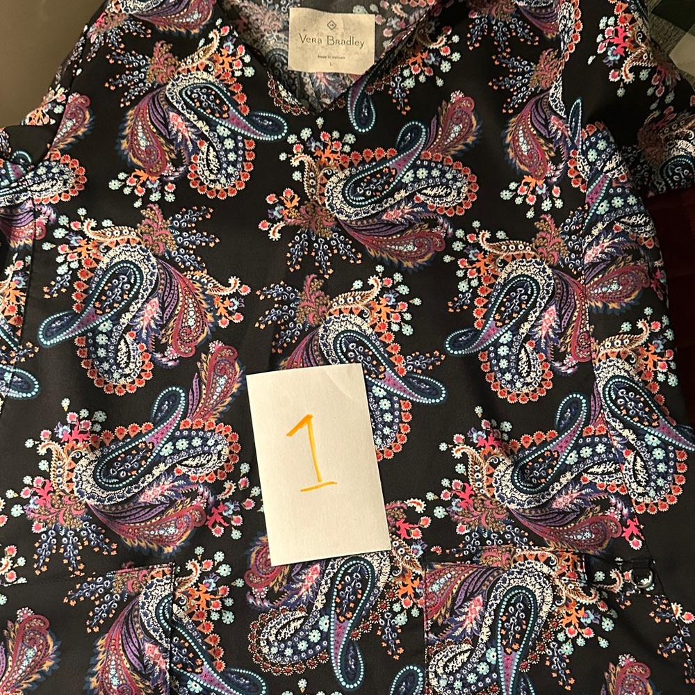 Vera Bradley Floral and Paisley scrub tops - Picture 2 of 11